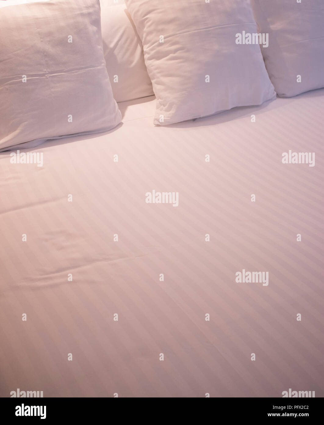 Modern Minimalist Luxury Five Star Hotel Bed Cotton Sheet And
