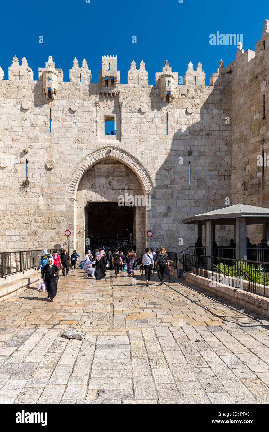 Israel, Jerusalem - 16 August 2018: Damascus gate - one of the seven main  open gates in Jerusalem's old city walls Stock Photo - Alamy, image size:867x1390