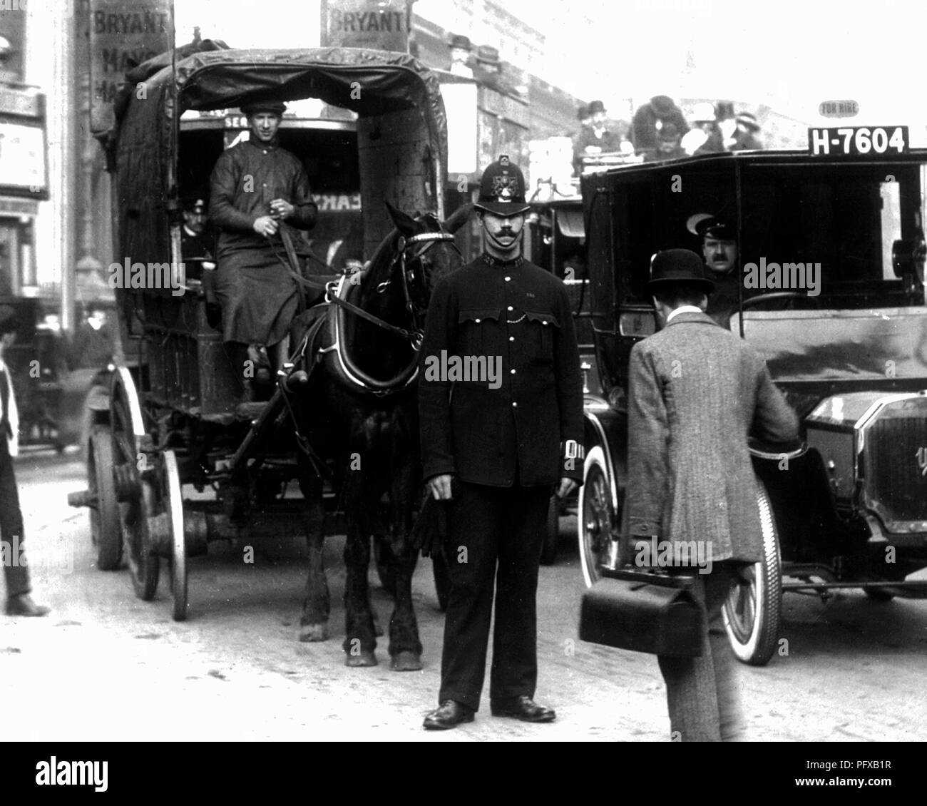 Vintage London Taxi High Resolution Stock Photography and Images - Alamy