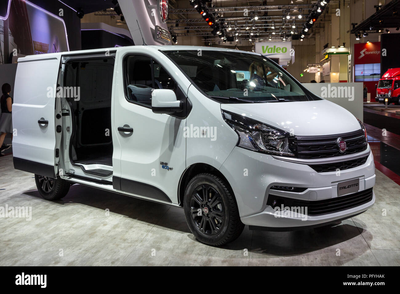 Fiat van hi-res stock photography and images - Alamy