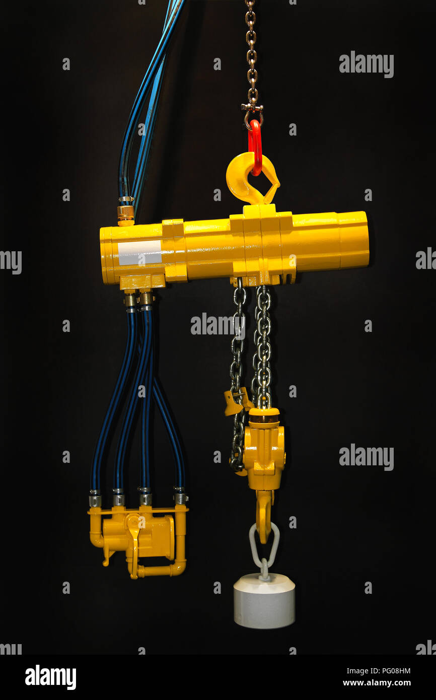 Pneumatic powered air hoist overhead crane Stock Photo Alamy