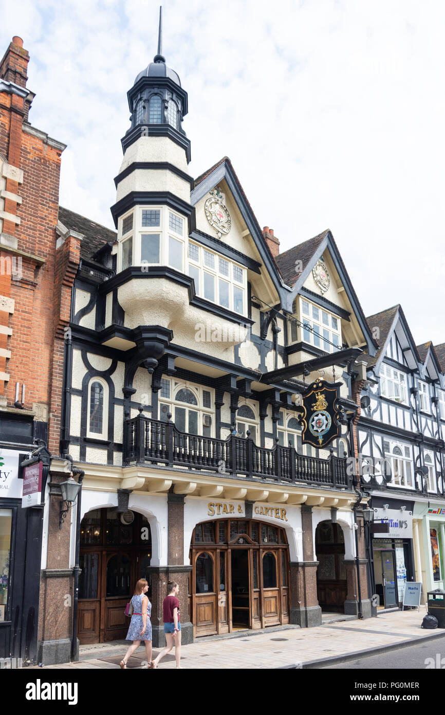 Star & Garter Pub, High Street, Bromley, London Borough of Bromley, Greater London, England, United Kingdom Stock Photo