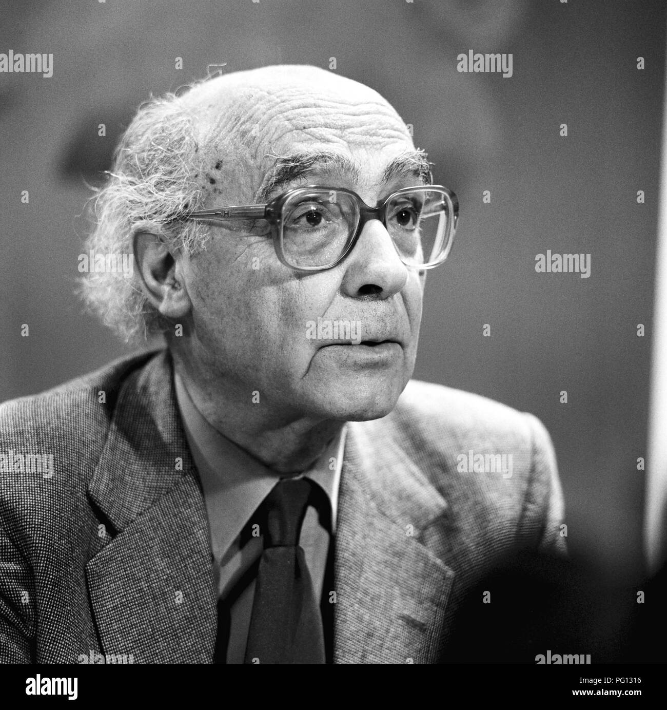 Jose Saramago, writer - Portugal Stock Photo - Alamy