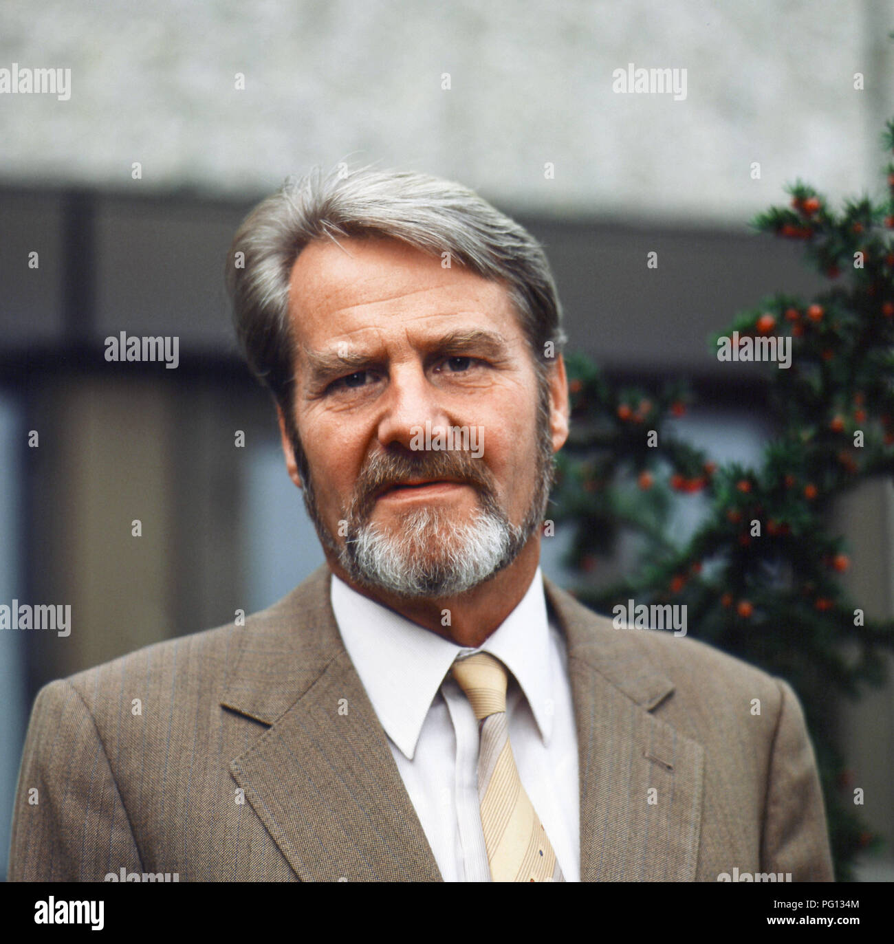 Gerd Ruge, journalist Stock Photo - Alamy