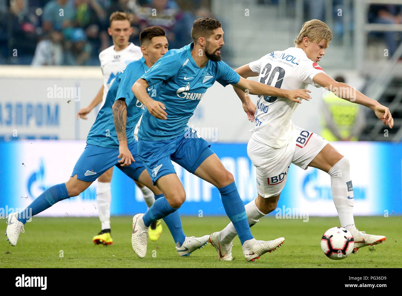 2018 19 Uefa Europa League Play Off Round High Resolution Stock Photography  and Images - Alamy