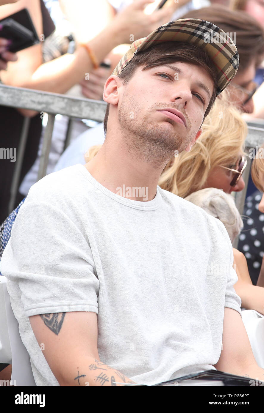 Louis tomlinson 2018 hi-res stock photography and images - Alamy, image size:887x1390