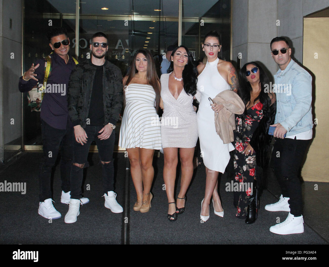 Nicole elizabeth lavalle hires stock photography and images Alamy