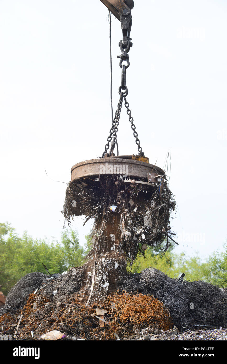 Waste recycling leeds hires stock photography and images Alamy