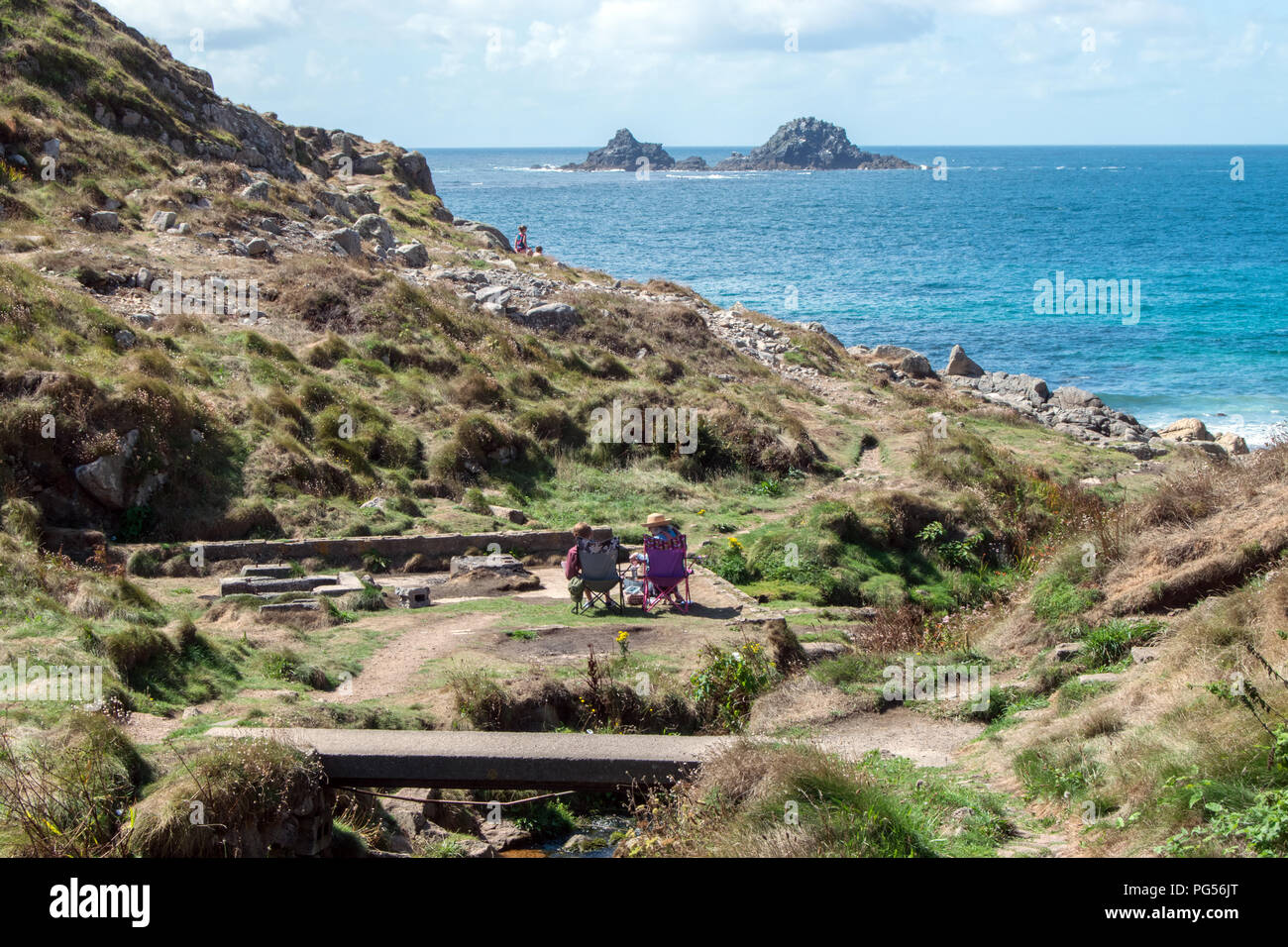 Artists at the Bridge, Porth Nanven, Cot Valley, the Brisons, near St Just, Cornwall UK Stock Photo