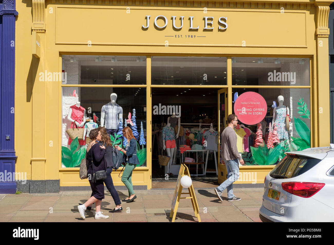Joules shop window hires stock photography and images Alamy