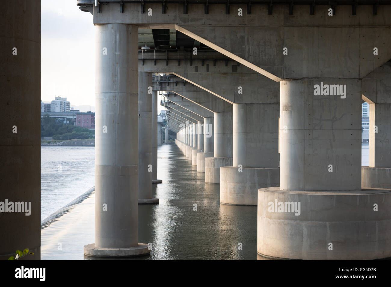 Under the Jamsil bridge with Han river, Seoul, Korea Stock Photo