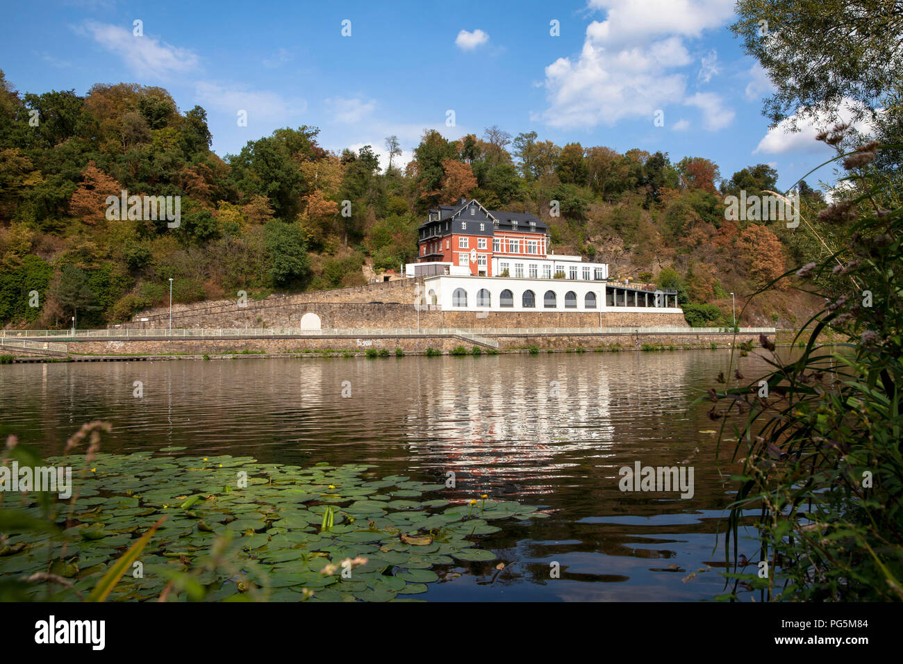 former youth hostel Kahlenberg on the river Ruhr in Muelheim on the river Ruhr, today luxury apartments, Ruhr Area, Germany.  ehemalige Jugendherberge Stock Photo