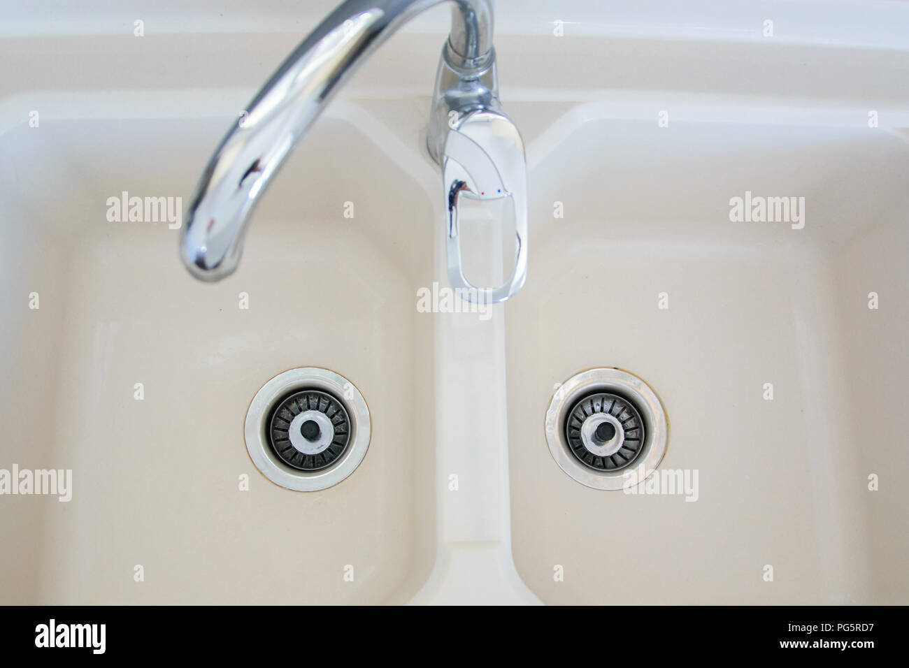 Top view of ceramic kitchen sink Stock Photo - Alamy