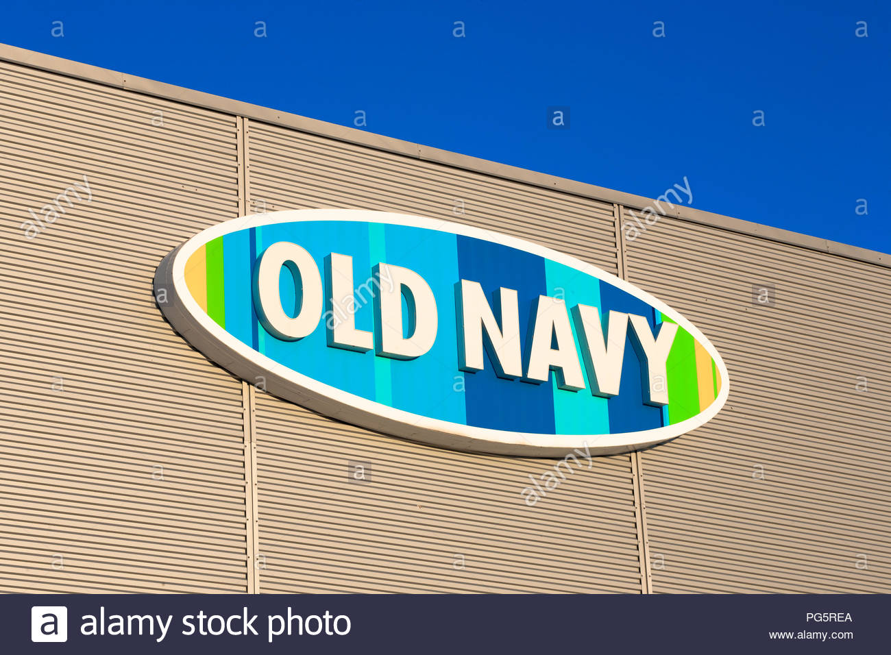 gap old navy canada