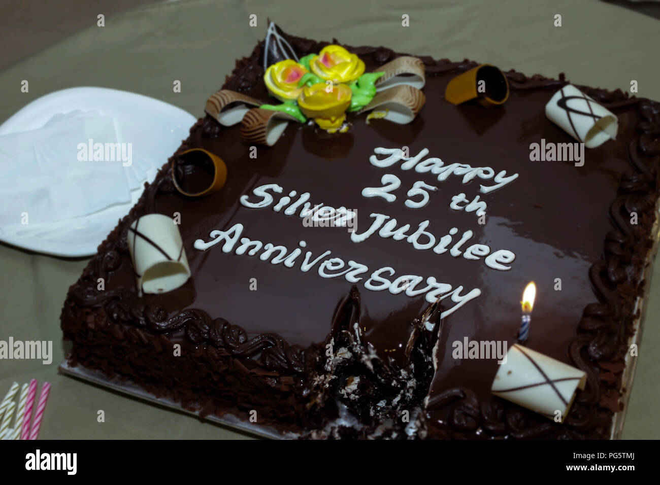 Anniversary Cake High Resolution Stock Photography And Images Alamy