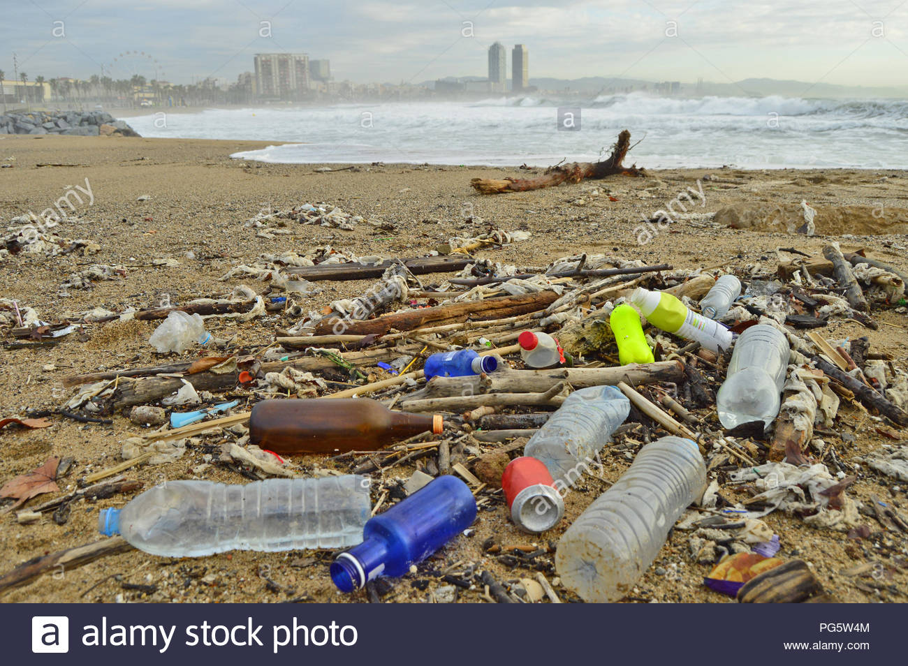Plastic Debris Stock Photos & Plastic Debris Stock Images Alamy