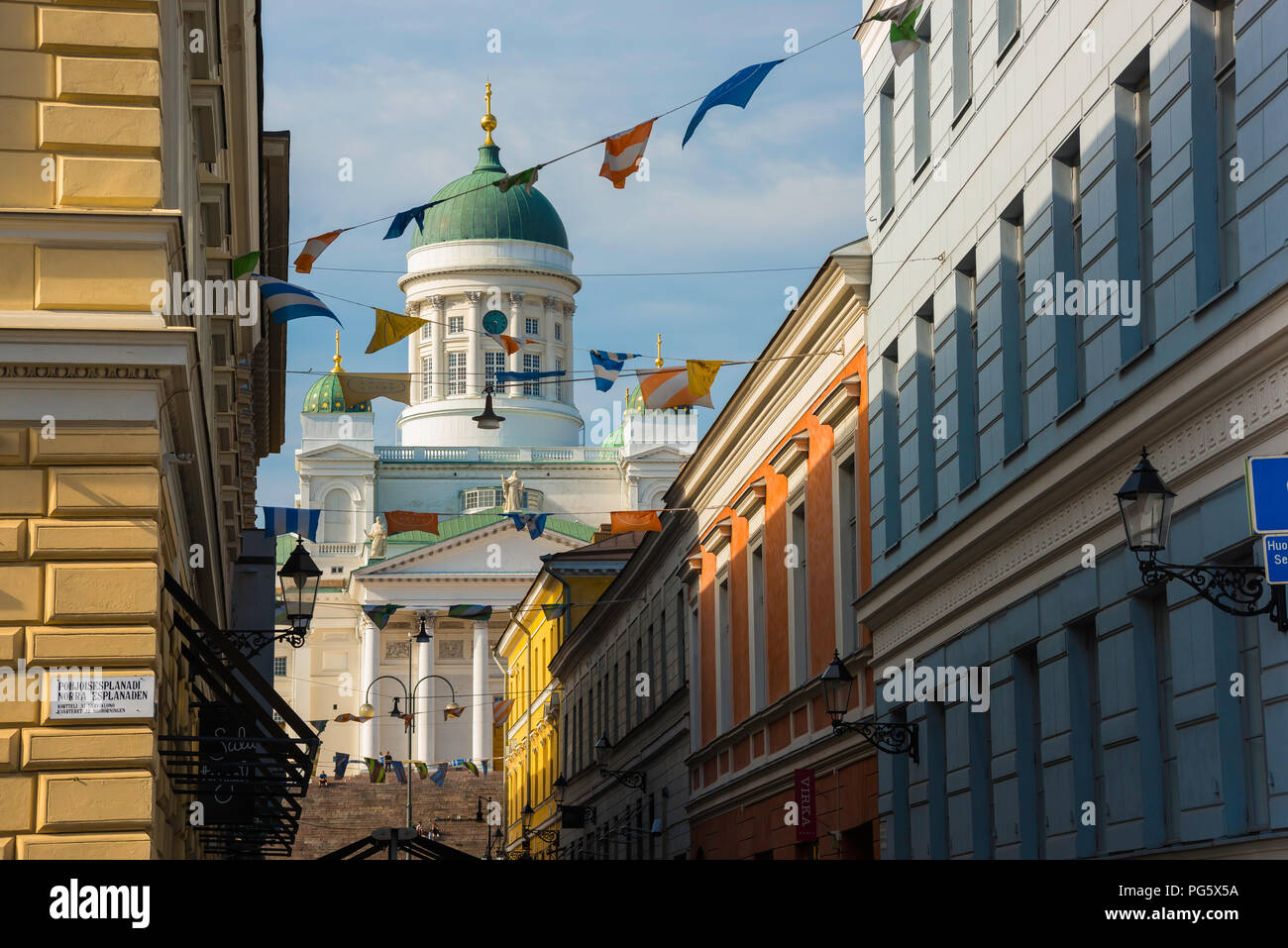 Helsinki old town hi-res stock photography and images - Alamy