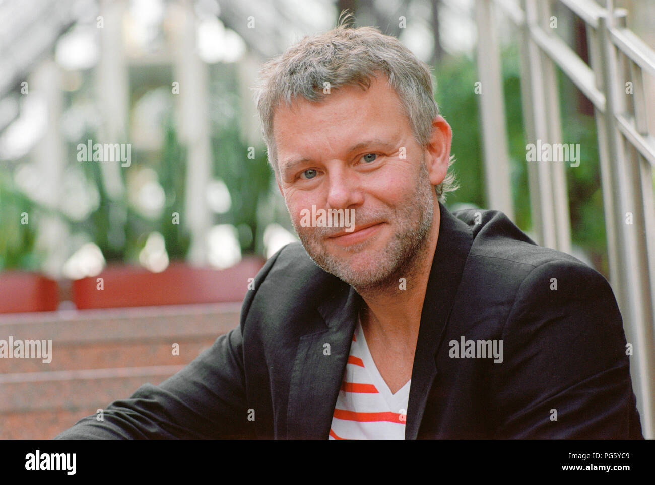 Dahl author hi-res stock photography and images - Alamy