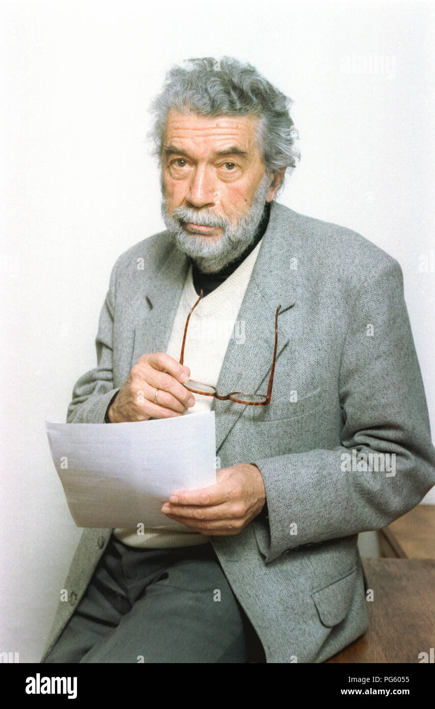 Alain robbe grillet hi-res stock photography and images photo