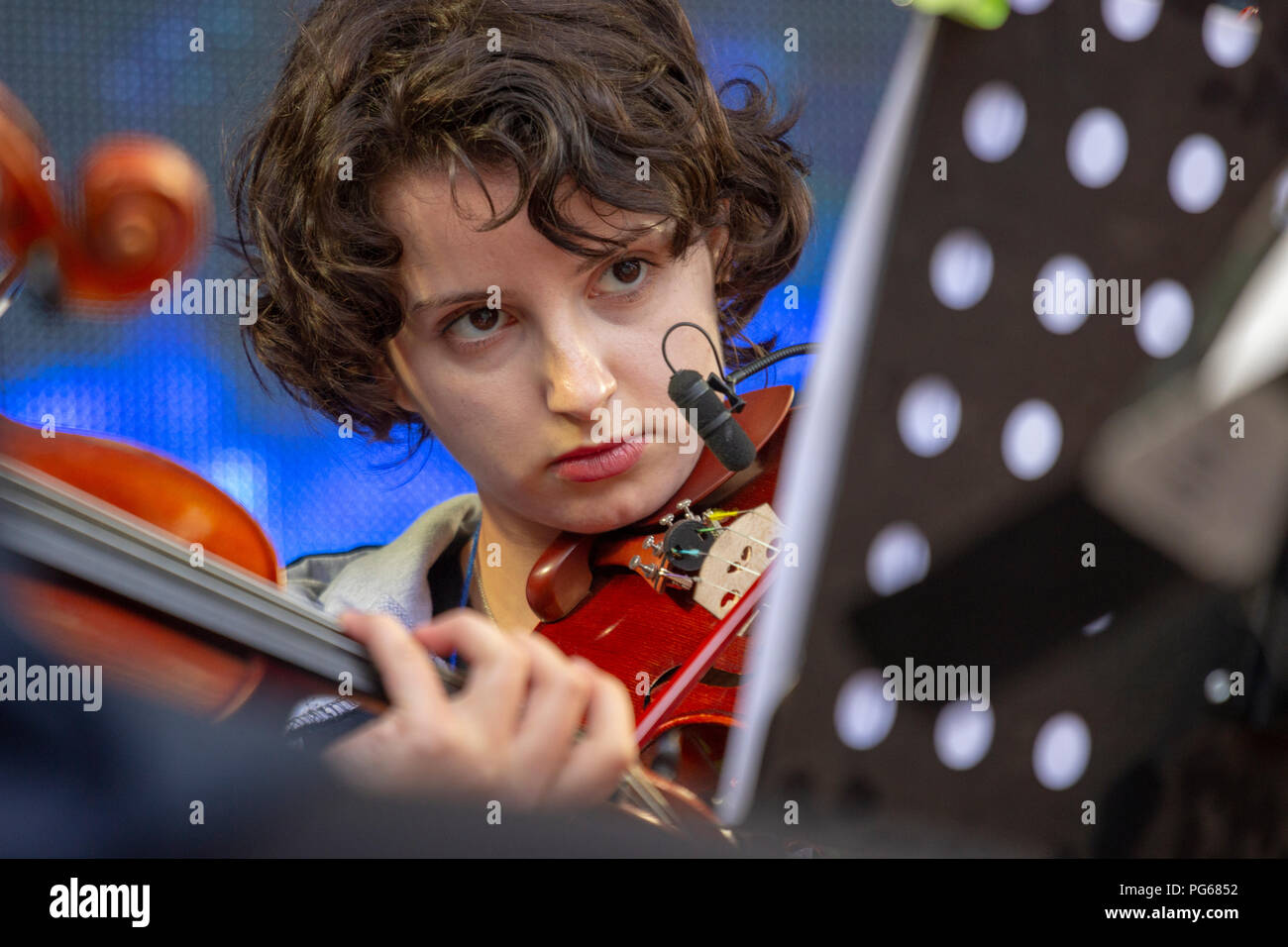 Irish video game orchestra hi-res stock photography and images - Alamy