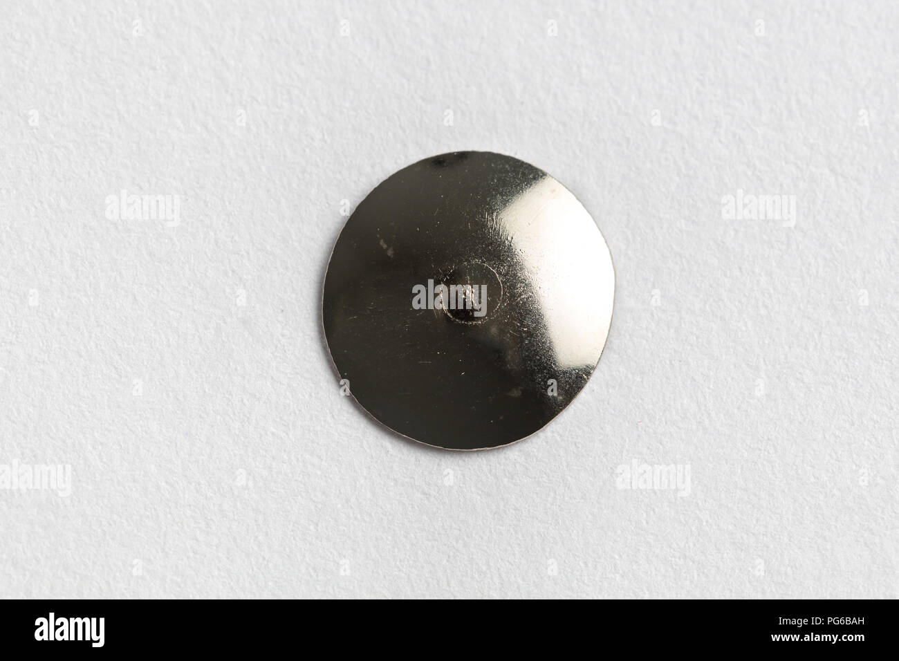 Thumb Tacks Cut Out High Resolution Stock Photography and Images - Alamy
