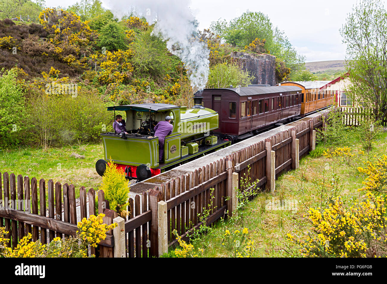 Rosyth No.1 - a 1914 Andrew Barclay 0-4-0ST leaves Big Pit Halt with vintage railway carriages on the Pontypool & Blaenavon Railway, Gwent, Wales, UK Stock Photo