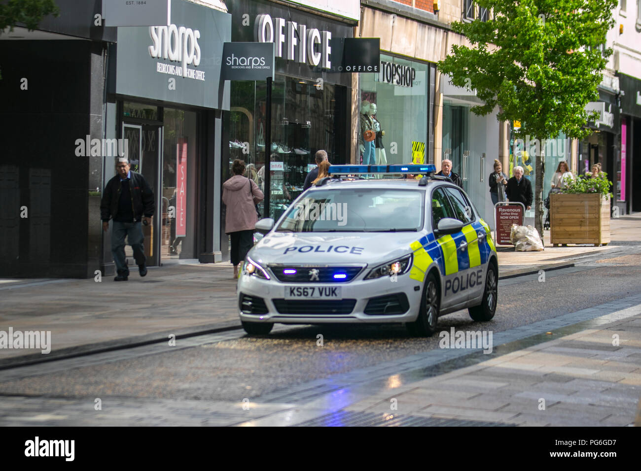 999 Police emergency response vehicle in Fishergate, Preston, UK Stock ...