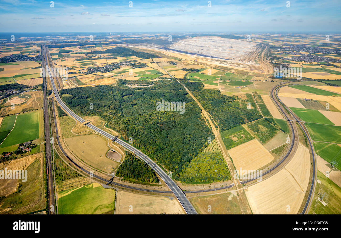 Etzweiler, lignite mining, Hambacher Forst, Bürwald Steinheide, landscape conservation area, brown coal mining, protest, forest occupation, Geilrath,  Stock Photo