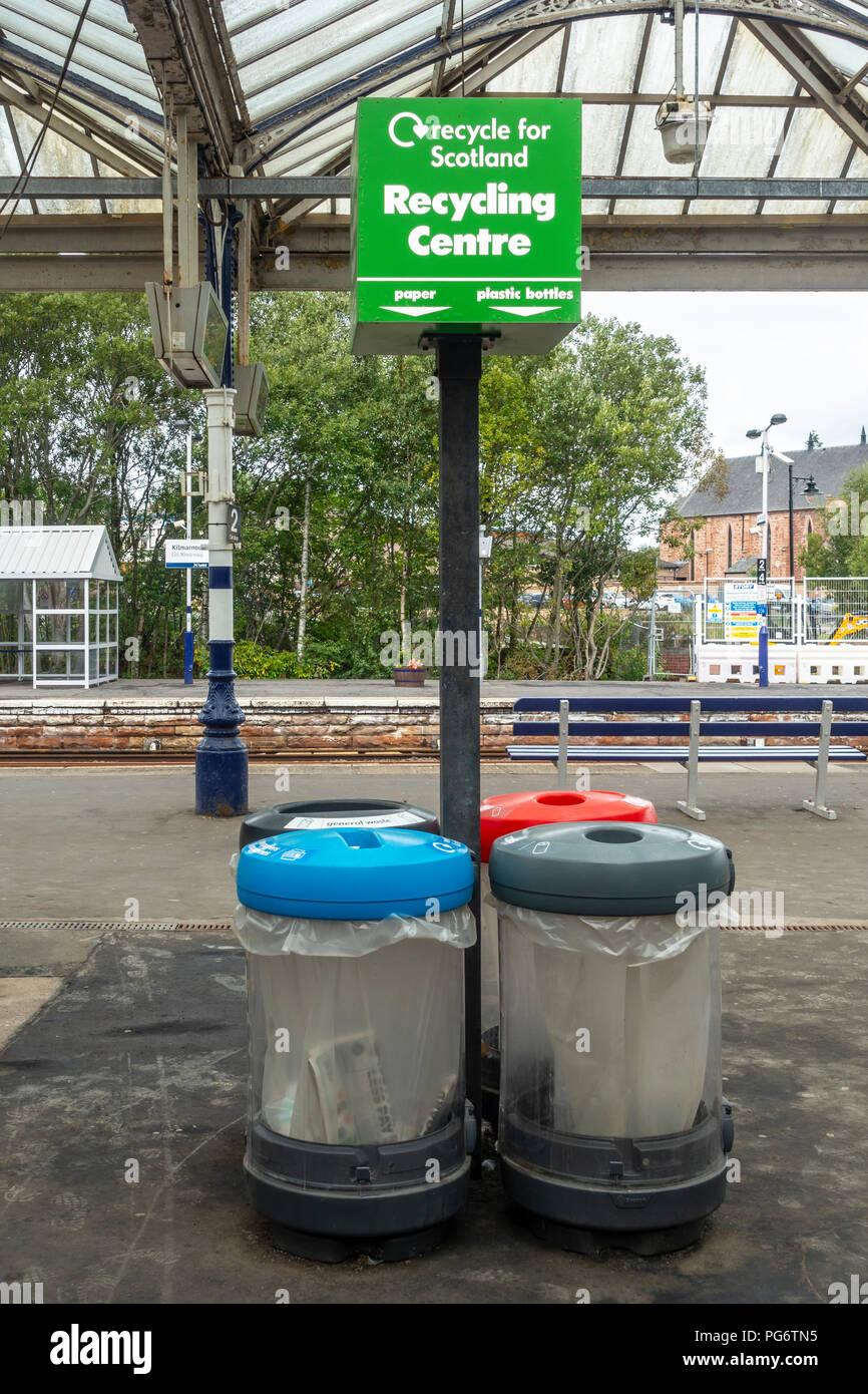 Recycling bins scotland hires stock photography and images Alamy