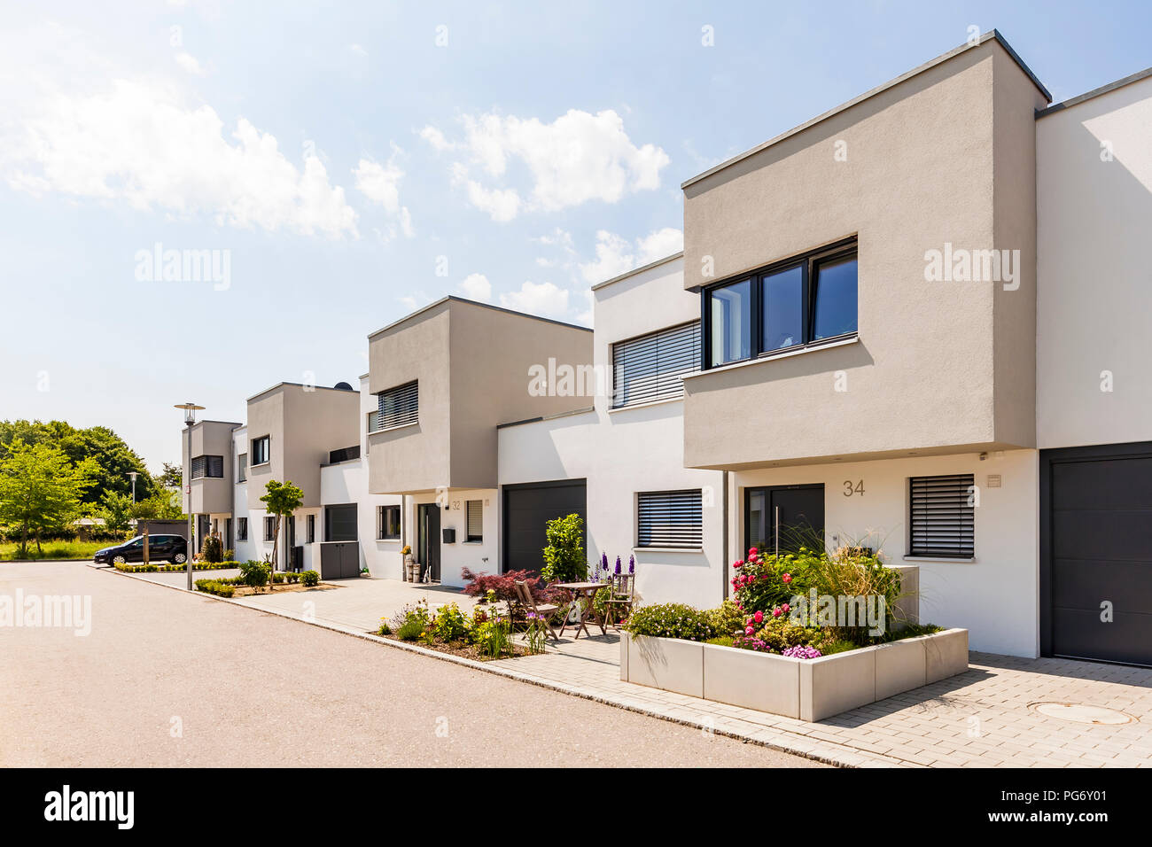 Germany, Bavaria, NeuUlm, modern onefamily houses, efficiency houses