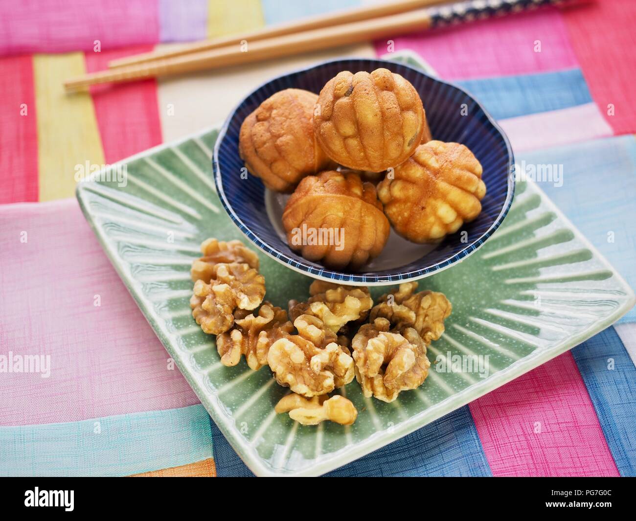 Korean Food Walnut Sweets Stock Photo - Alamy