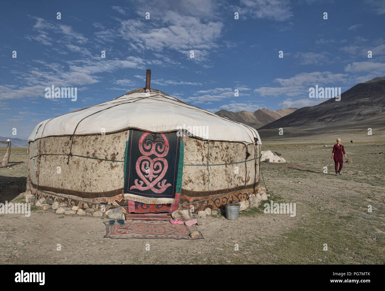 Kyrgyz yurt near Lake Zorkul Protected Area, Kara Jilga, Tajikistan Stock Photo