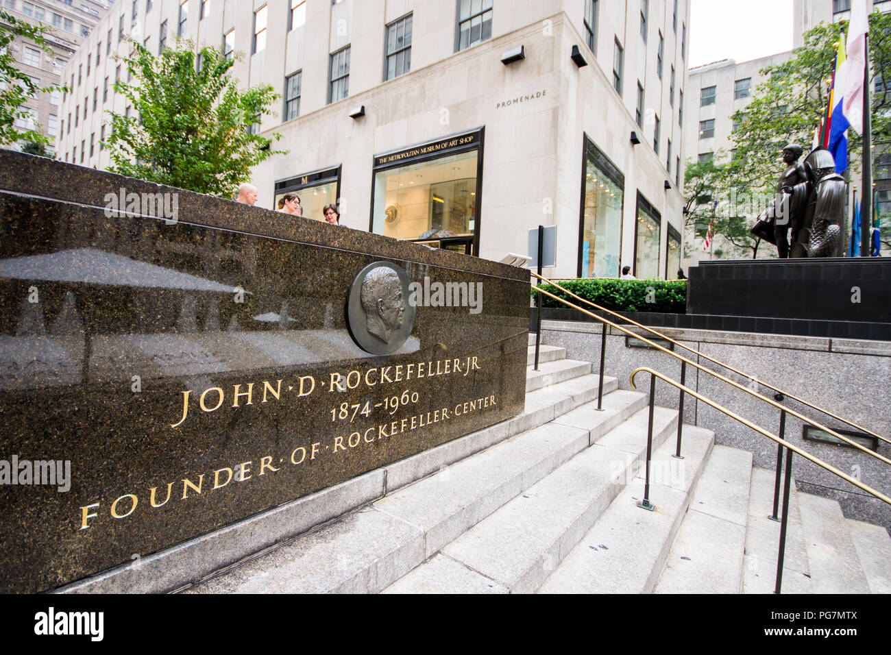 John D. Rockefeller Jr: Philanthropist, Rockefeller Center