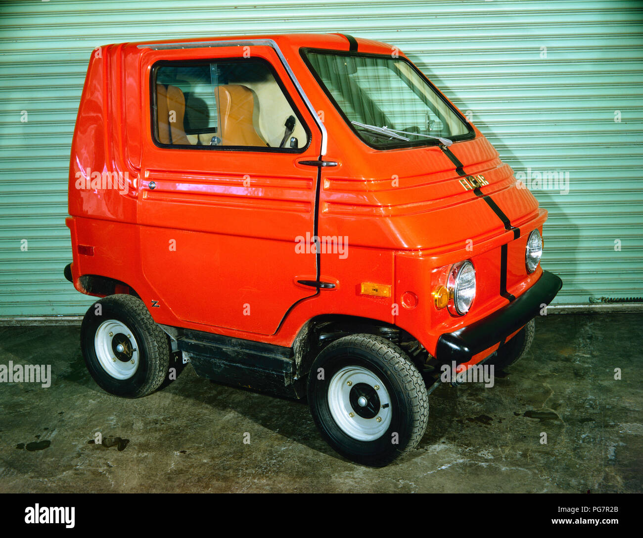 1977 ELCAR ELECTRIC CAR Stock Photo Alamy