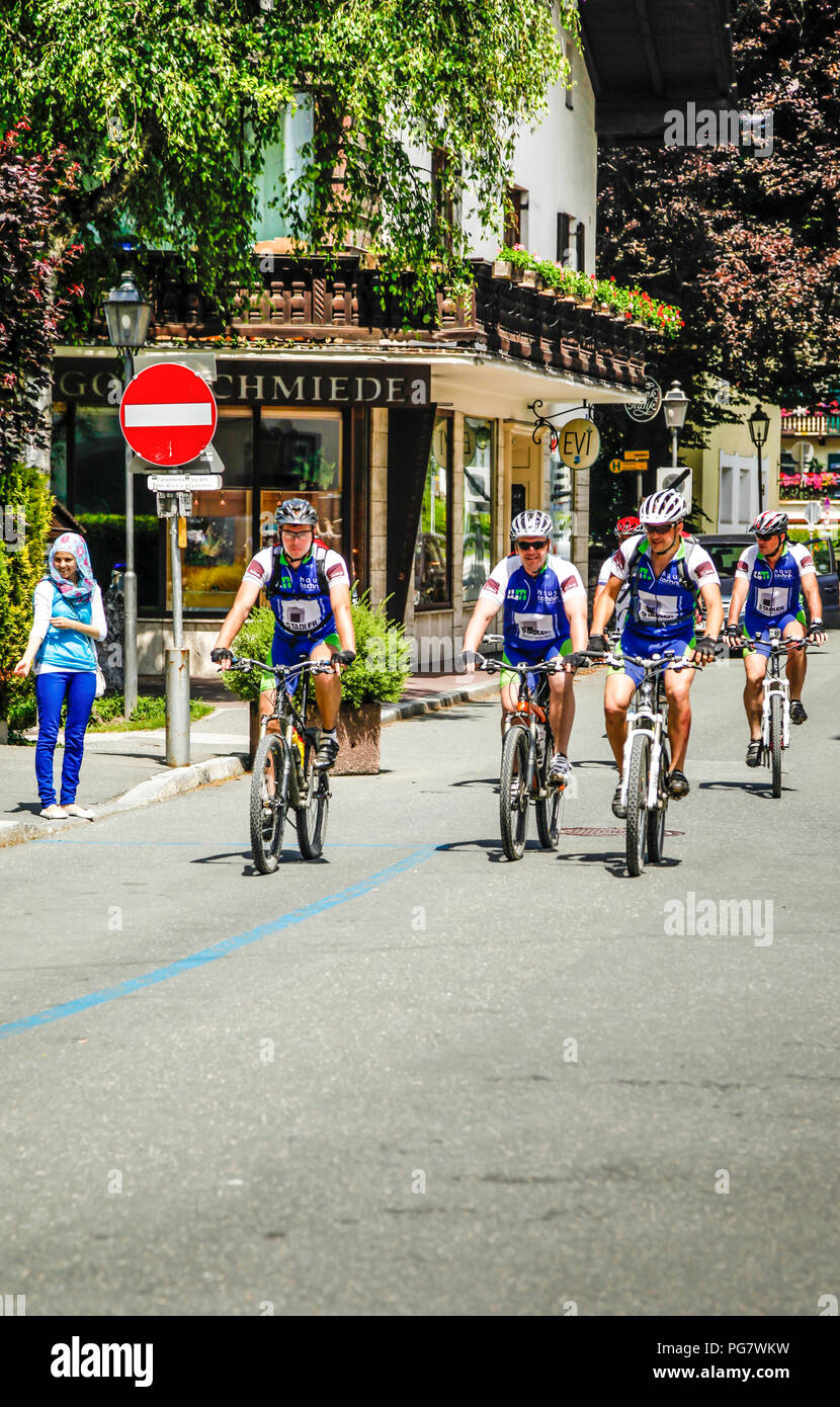 cycling buddies