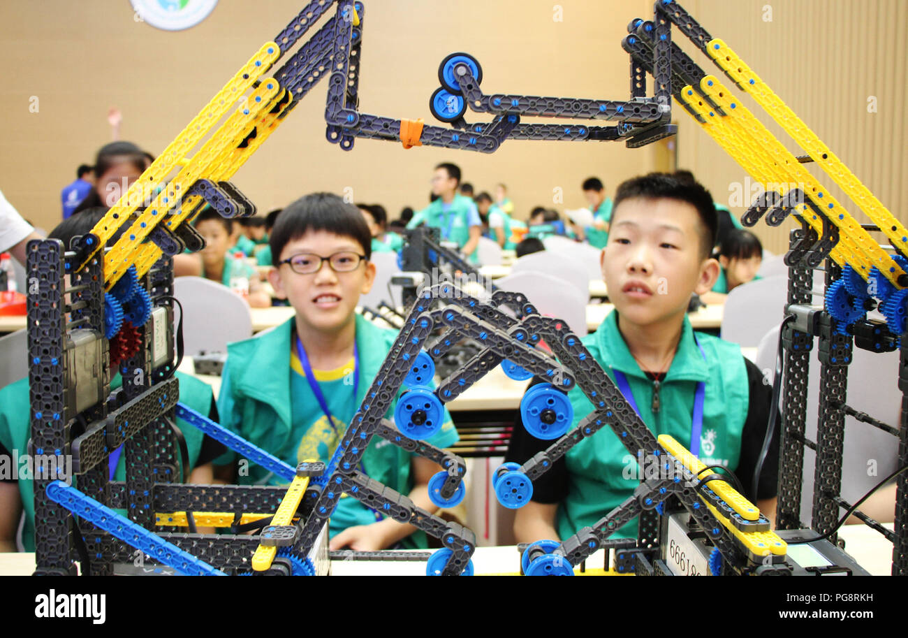 Suzhou, China's Jiangsu Province. 25th Aug, 2018. Student debug a robot  during the VEX robotics competition at Wuzhong District in Suzhou, east  China's Jiangsu Province, Aug. 25, 2018. The two-day VEX robotics