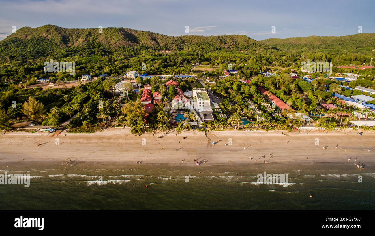 Drone photography beach people hi-res stock photography and images - Alamy