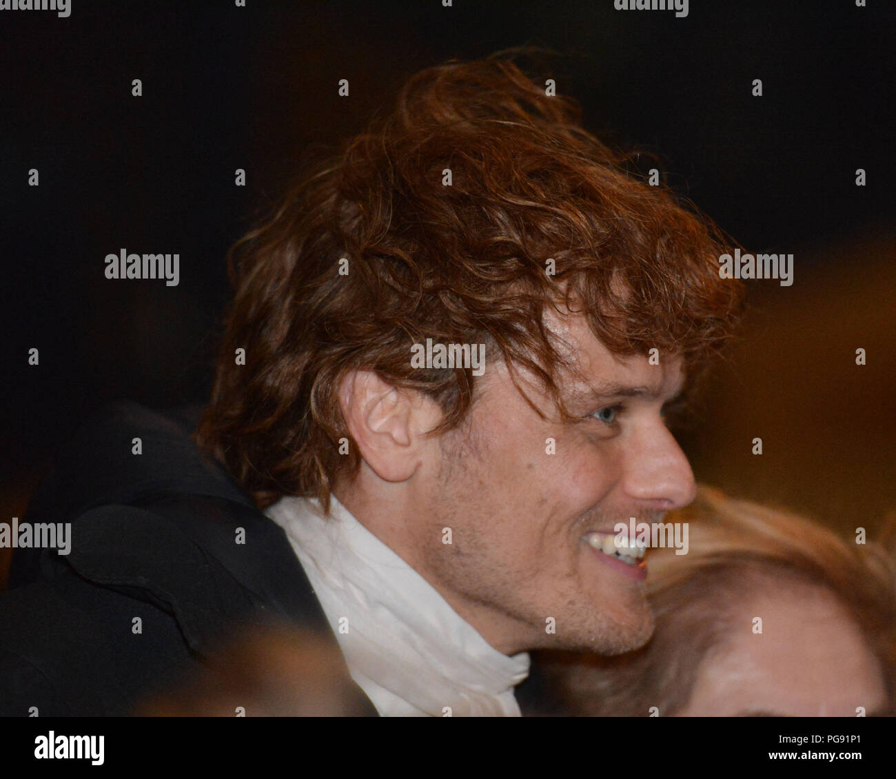 Outlander star Sam Heughan (plays the charachter of Jamie Fraser) meets ...