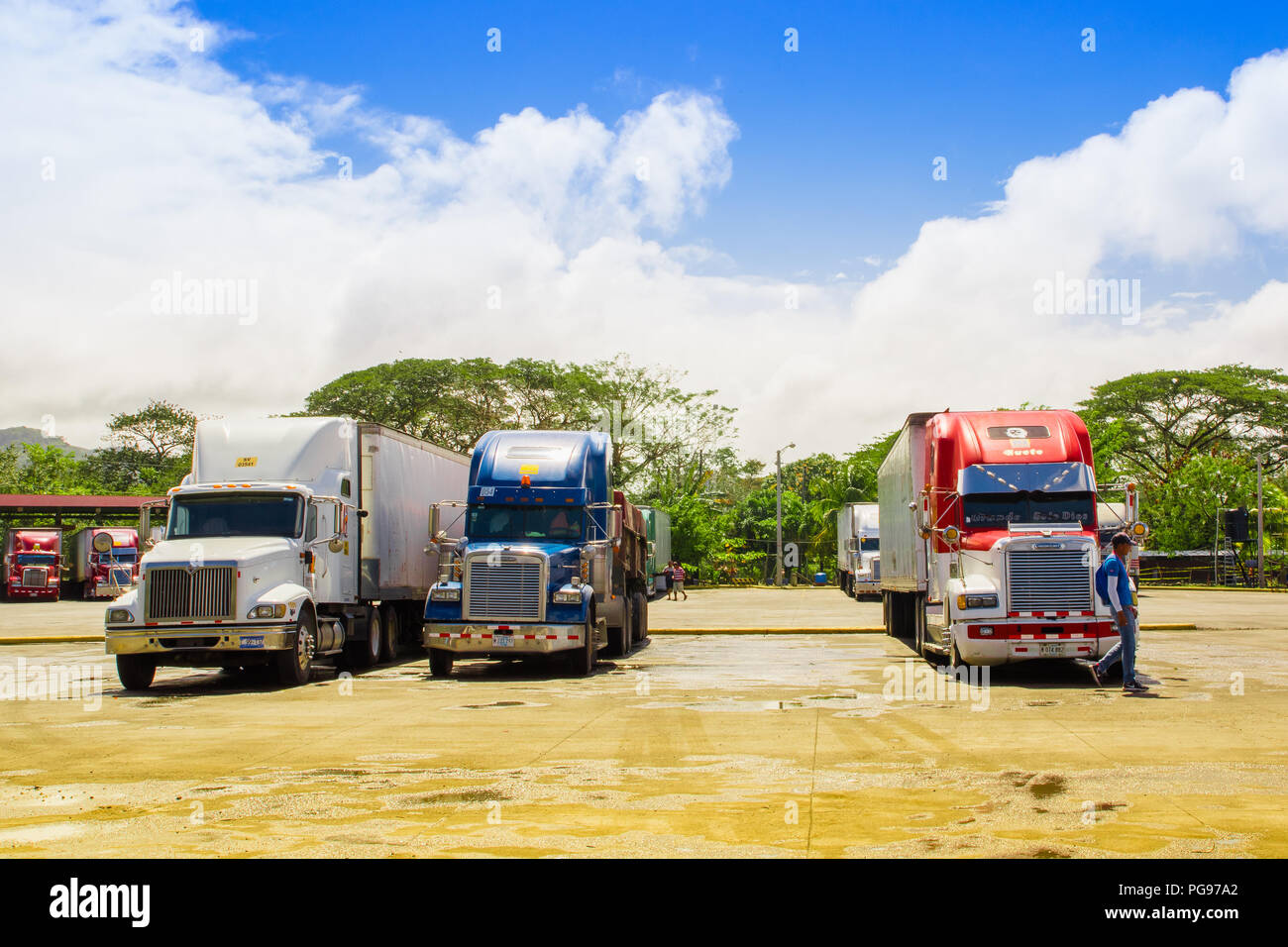 Nicaragua costa rica border hi-res stock photography and images - Alamy