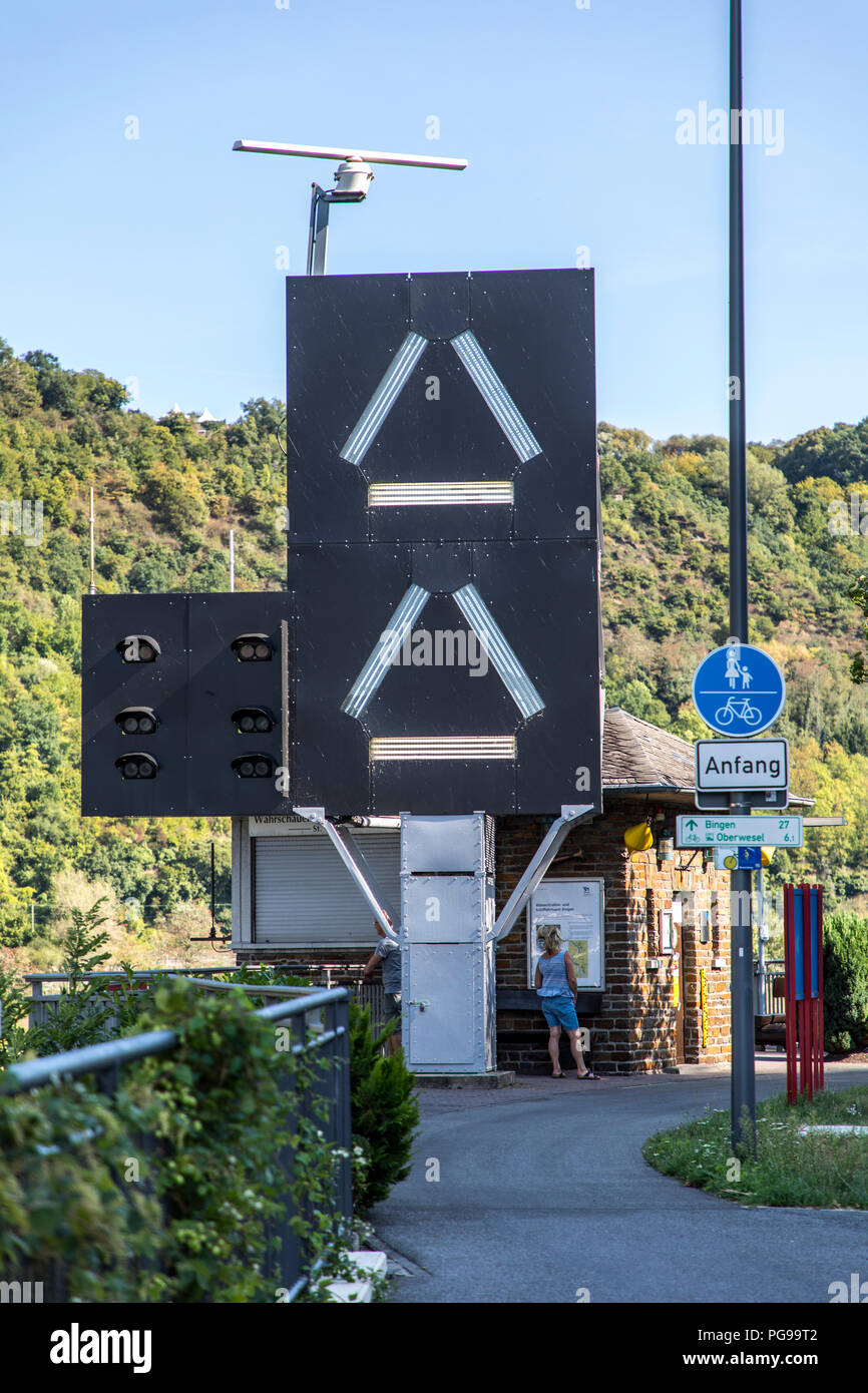 Navigation traffic light, traffic signal on the Rhine, Rheingau, in the UNESCO World Heritage Upper Middle Rhine Valley, Stock Photo
