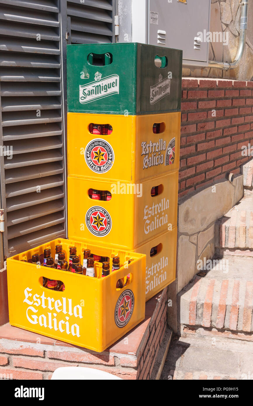 Bottle crates hires stock photography and images Alamy