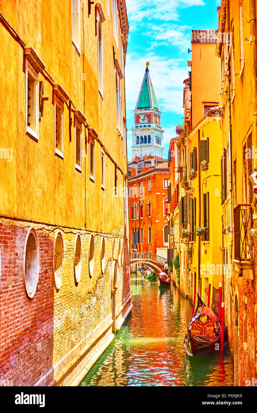 Gondolas on narrow canal hi-res stock photography and images - Alamy
