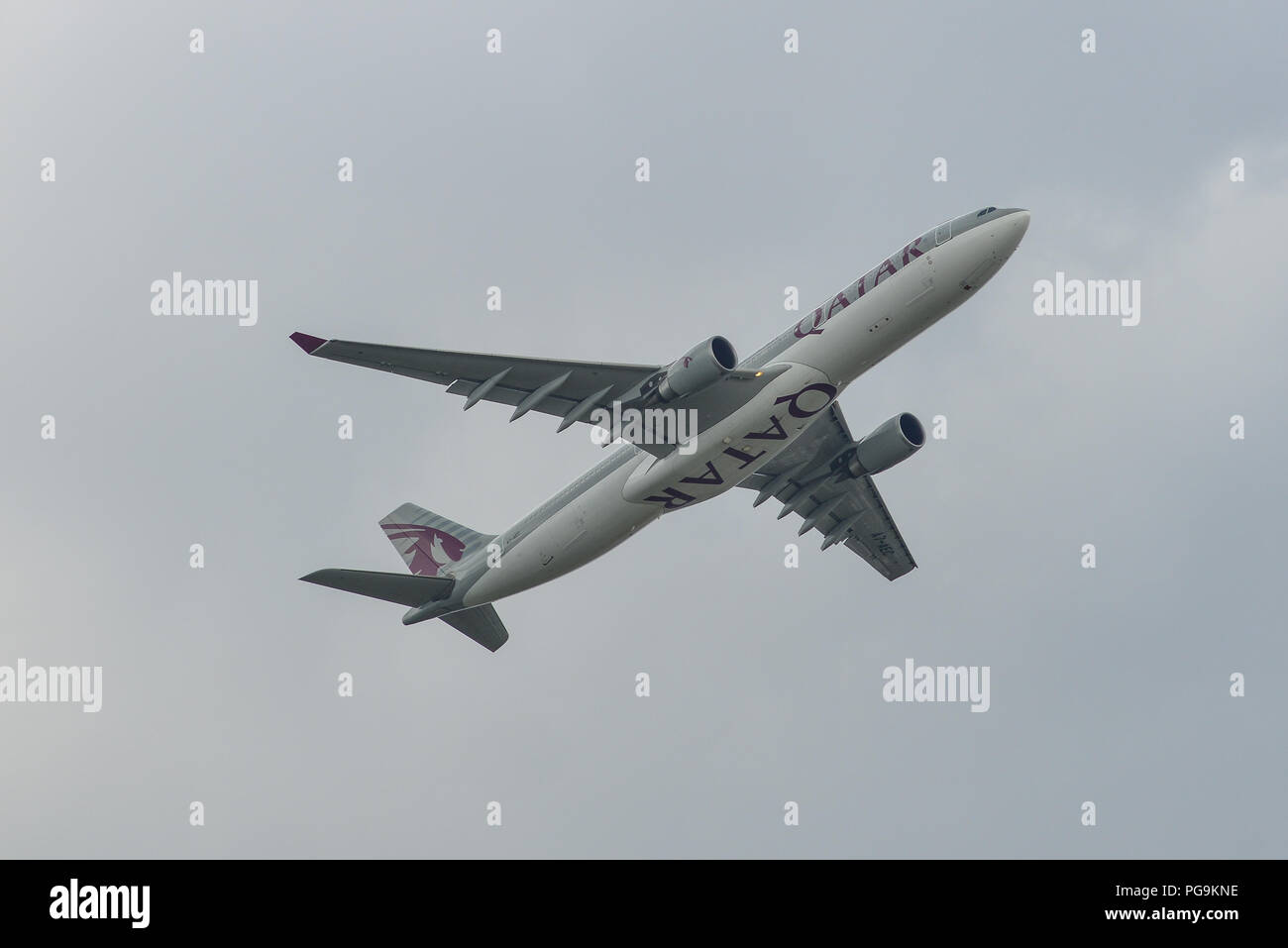 Saigon, Vietnam - Aug 22, 2018. An Airbus A330 airplane of Qatar Airways taking-off from Tan Son Nhat Airport (SGN) in Saigon (Ho Chi Minh City), Viet Stock Photo