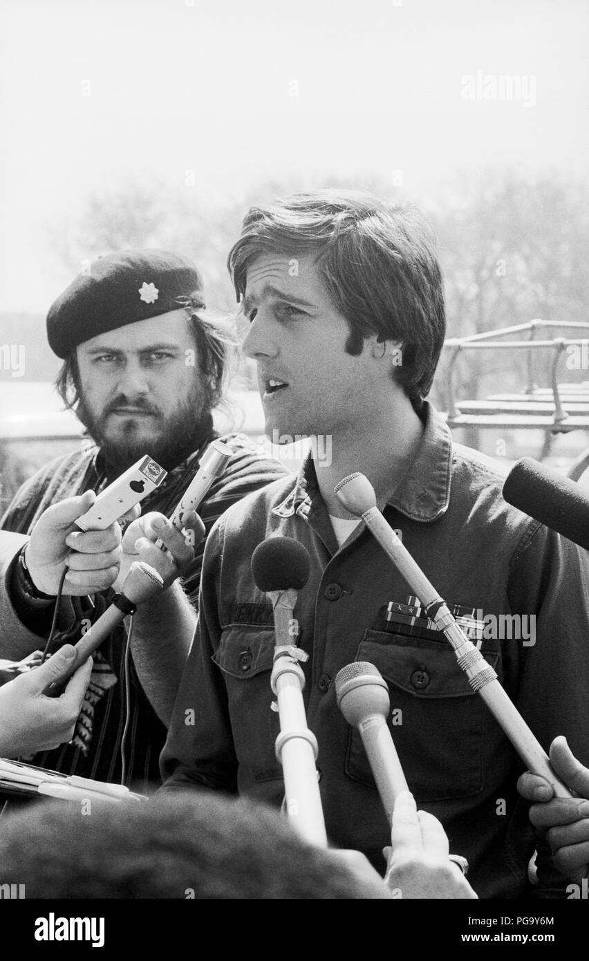 John Kerry Vietnam Veterans Against the War  spokesman at microphone at the US Capitol Building in Washington, DC Stock Photo