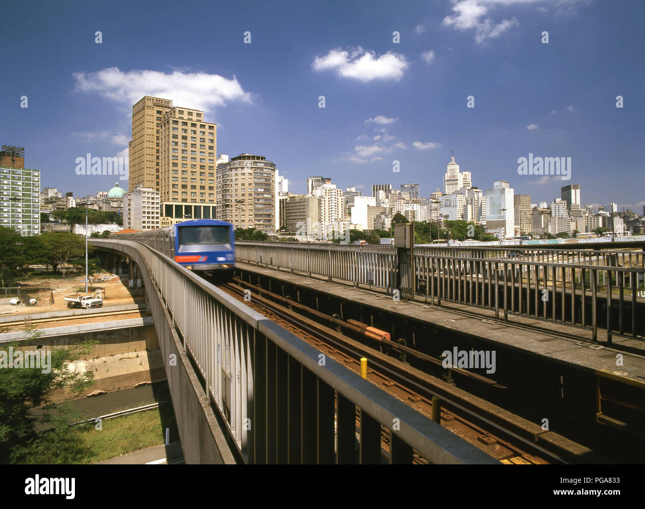 Dom pedro ii bridge hi-res stock photography and images - Alamy