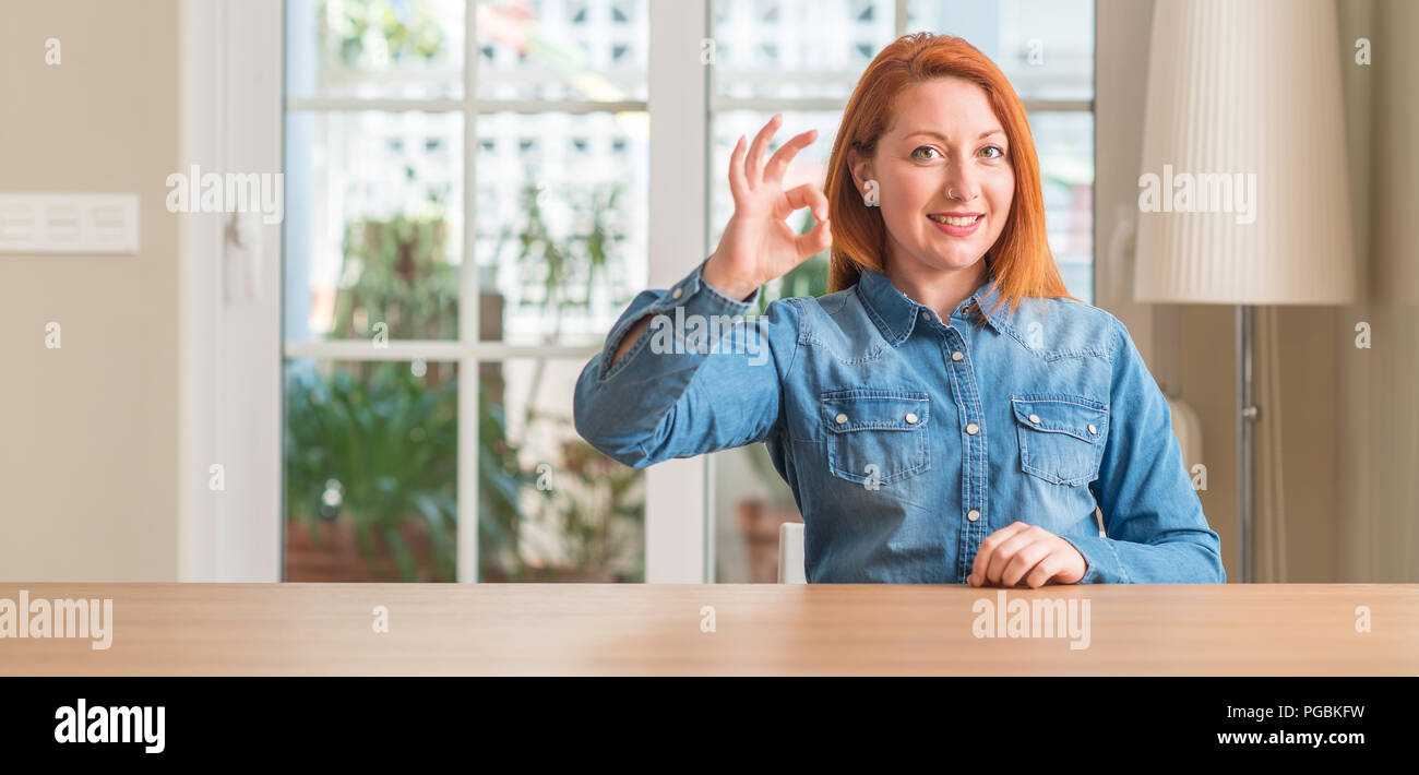 Portrait yes sign young redhead hi-res stock photography and images - Alamy