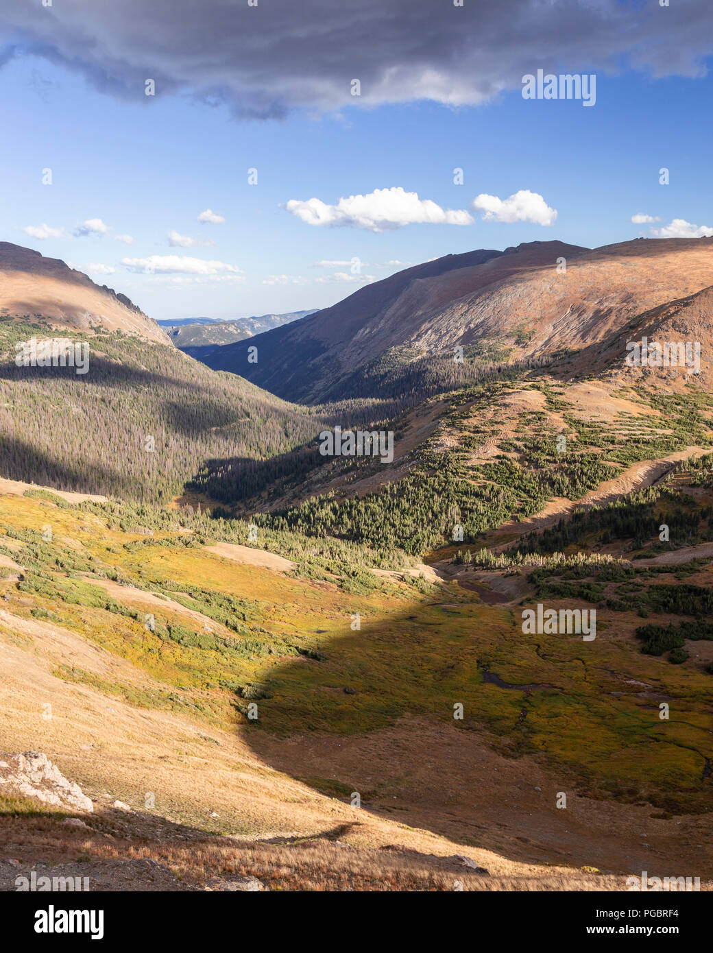 View over the Rocky Mountains from the Alpine Visitors Centre in the Rocky Mountain National Park, Colorado, USA Stock Photo