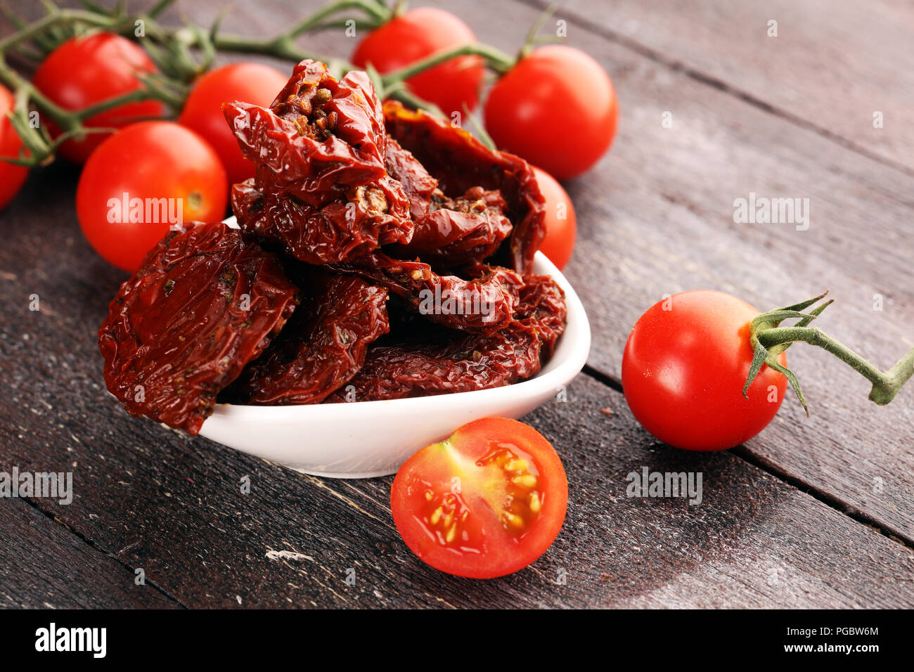 Sun dried tomatoes. tomato halves sundried Stock Photo Alamy