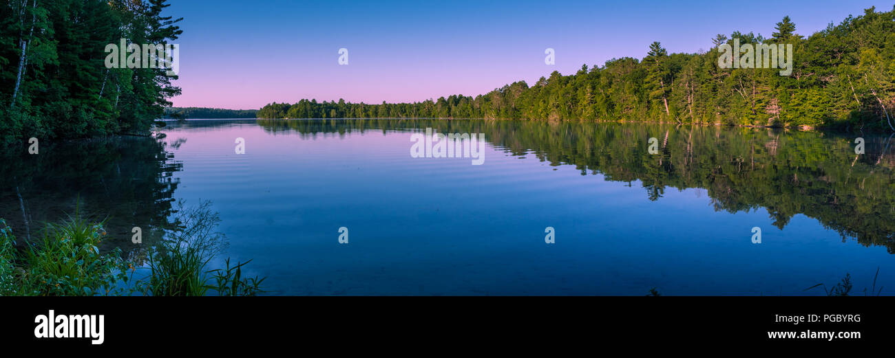 Lake Owen Morning Stock Photo Alamy
