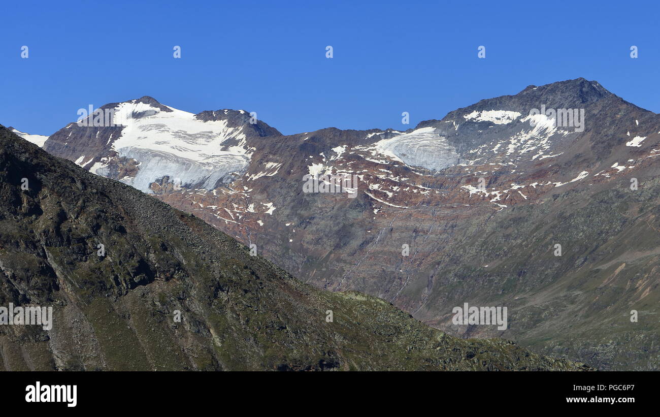 Alpine glacier glaciers hires stock photography and images Alamy